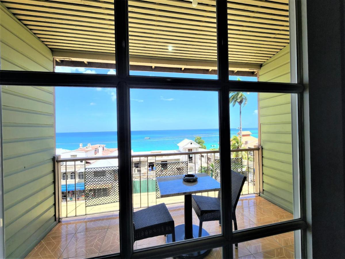 Hotel Caribic House Montego Bay Exterior foto