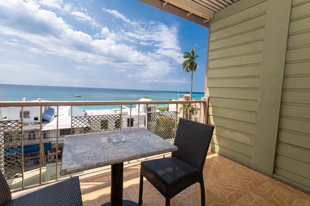 Hotel Caribic House Montego Bay Exterior foto