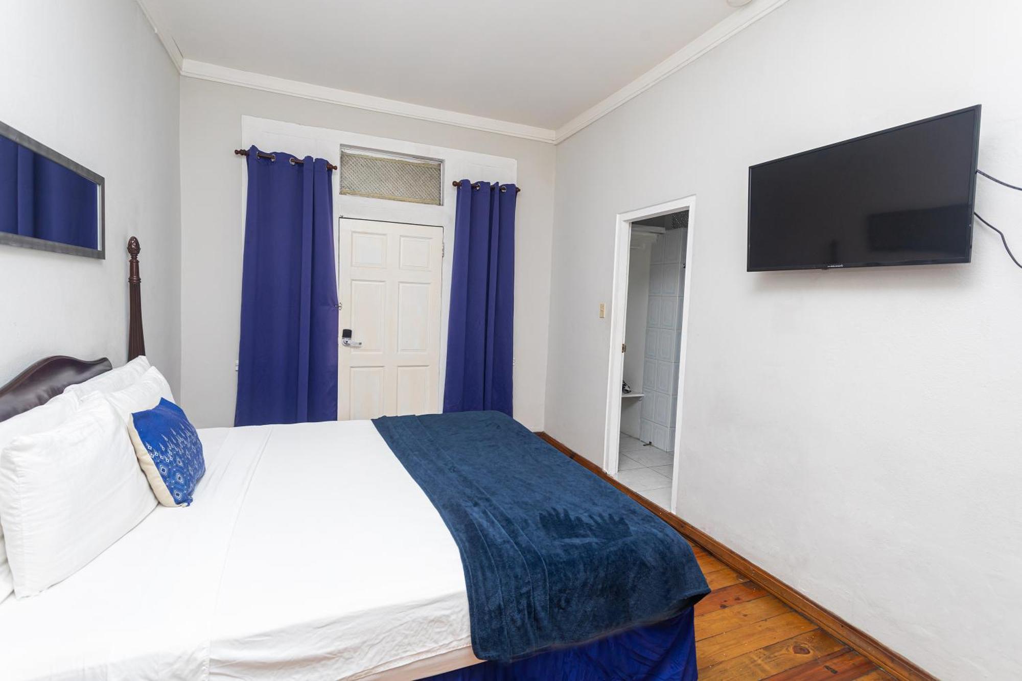 Hotel Caribic House Montego Bay Exterior foto